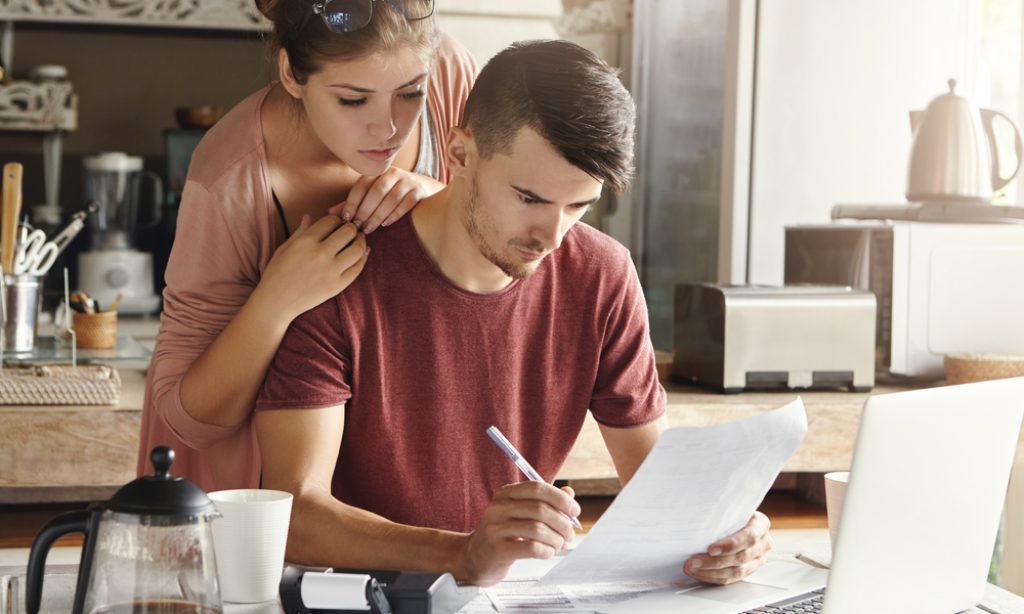 Aký úver je najlepší, ak si chcete kúpiť dom, auto či dovolenku